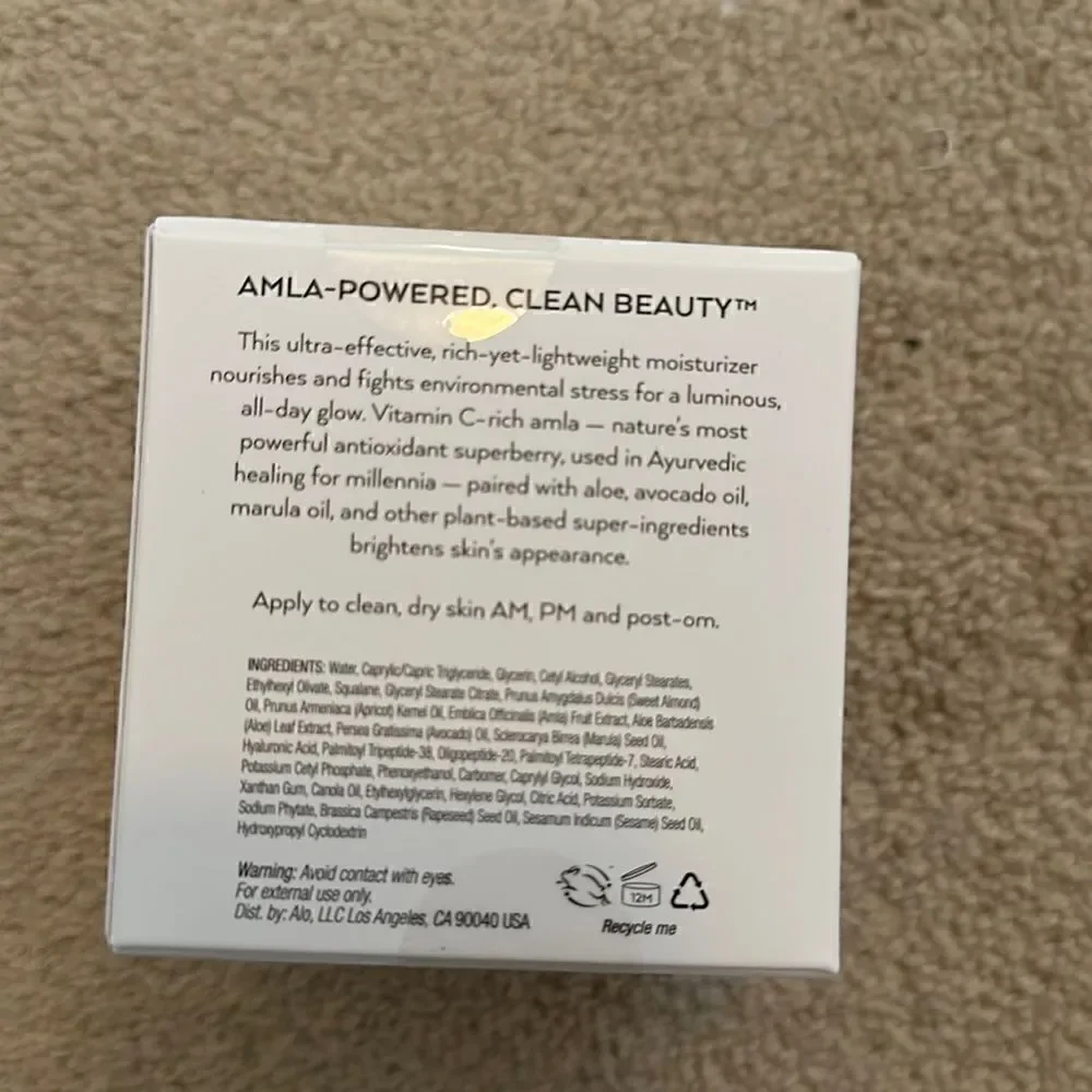 Alo yoga NWT Clean Moisturizer